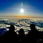 富士山に登山する最適な時期は？必要な装備は？山小屋の予約は